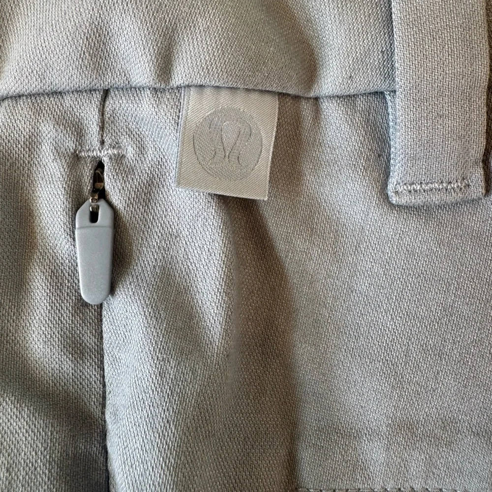 Lululemon Men's Chino Golf Short Blue Gray Size 30 With Button Closure